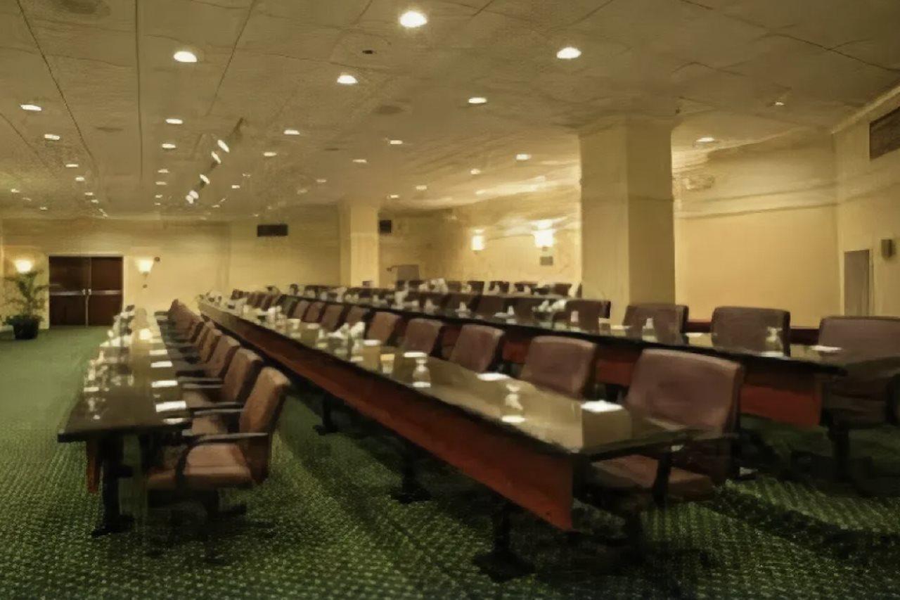 Hotel 31 Houston Near The Galleria מראה חיצוני תמונה