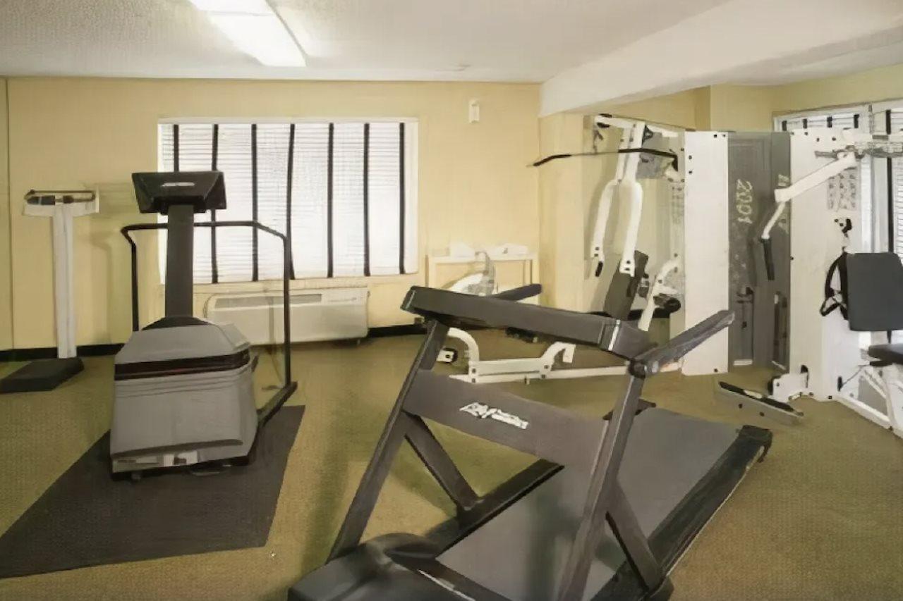 Hotel 31 Houston Near The Galleria מראה חיצוני תמונה